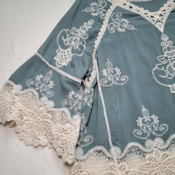Democracy Embroidered Lace Bell Sleeve Top Boho Peasant Cottagecore Medium - Picture 6 of 12